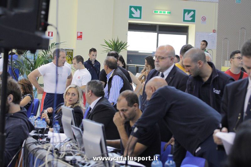 111008 sport 256_tn.jpg